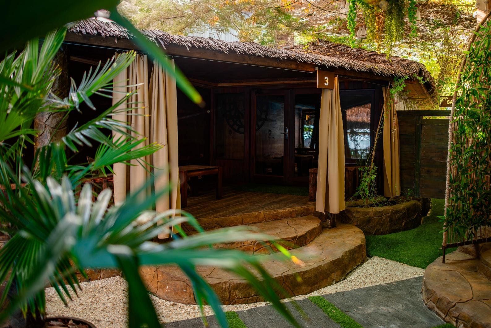 Delux Pool Villa 3